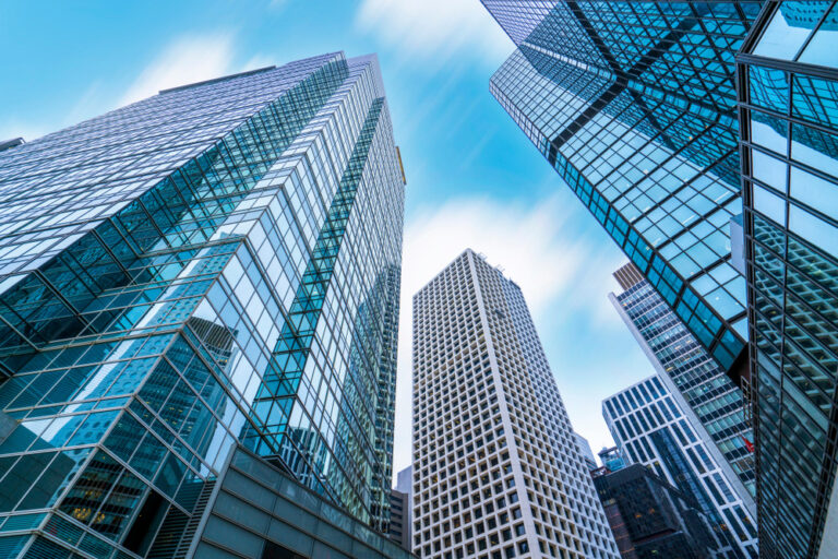 How A Real Estate Lawyer Simplifies Property Contracts